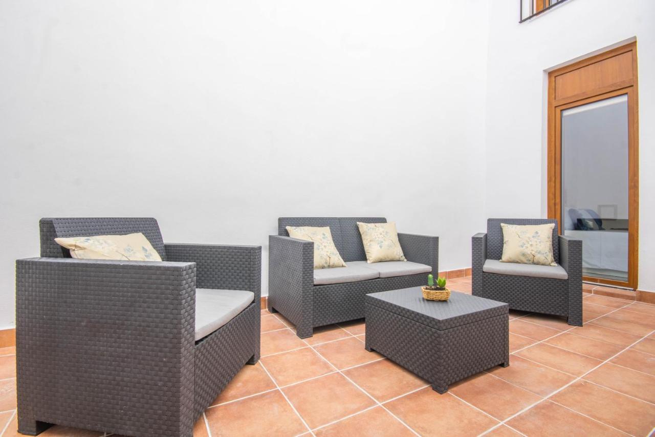 Apartamentos Miguel De Cervantes Centro قرطبة المظهر الخارجي الصورة