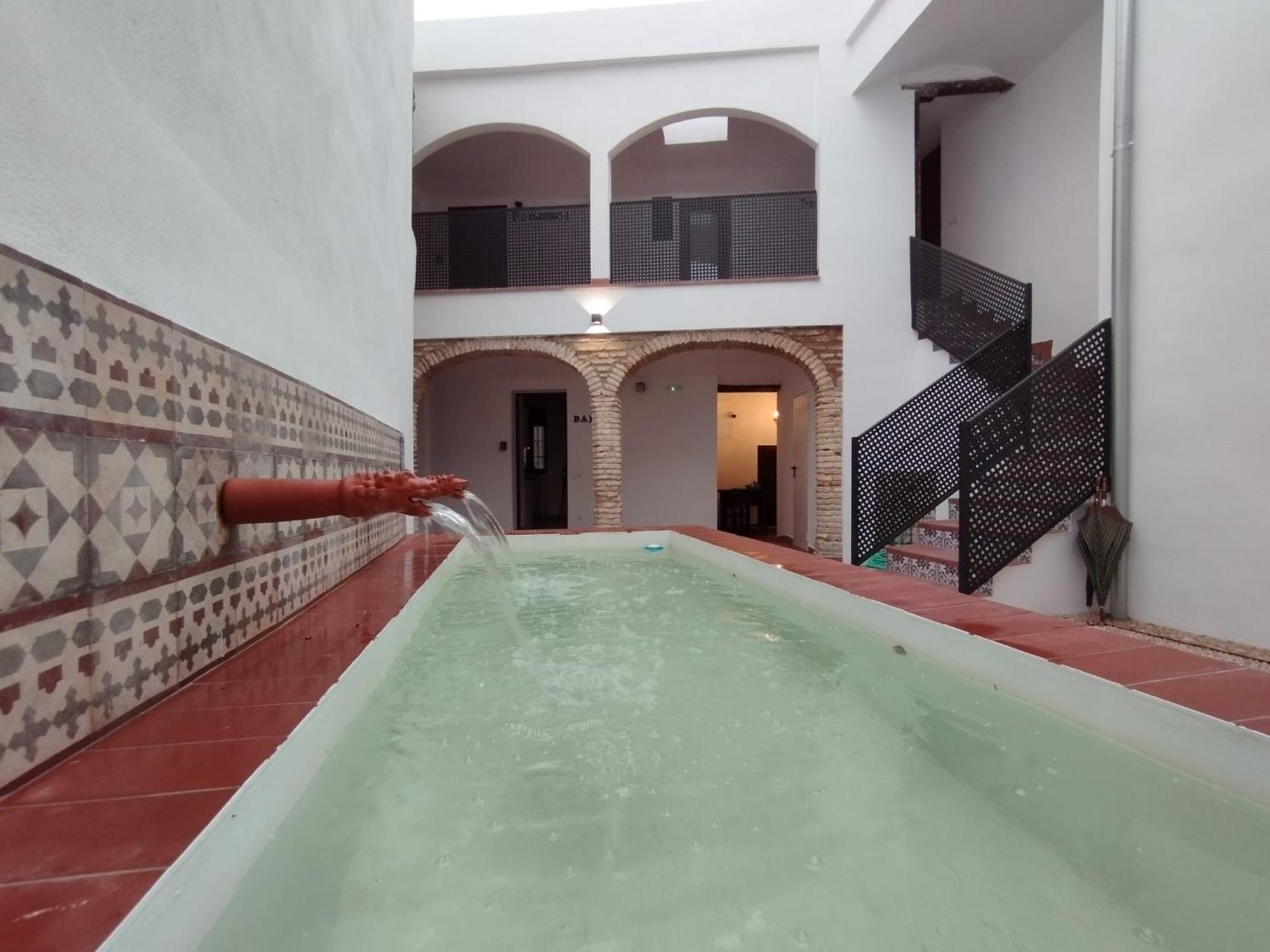 Apartamentos Miguel De Cervantes Centro قرطبة المظهر الخارجي الصورة