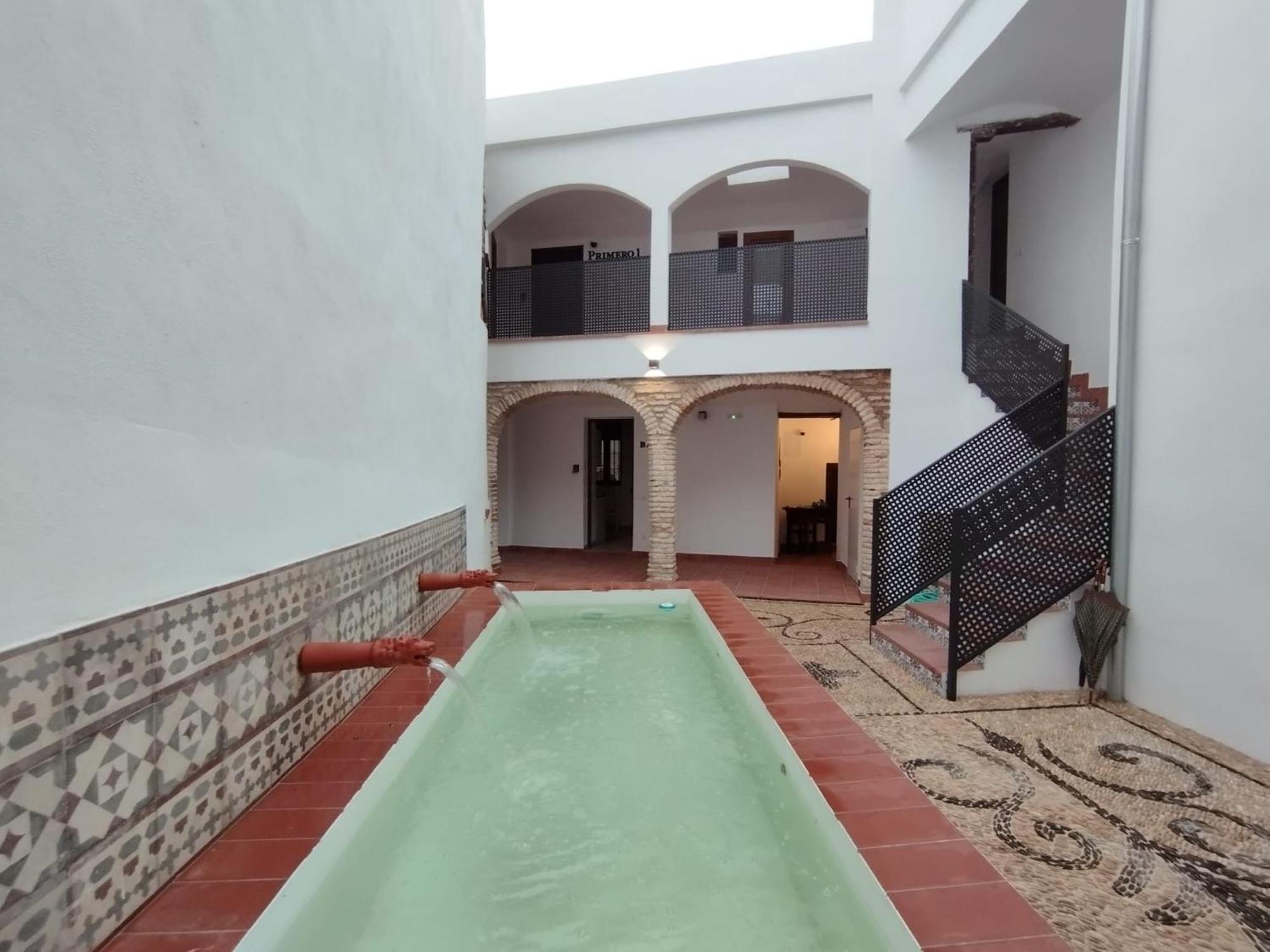 Apartamentos Miguel De Cervantes Centro قرطبة المظهر الخارجي الصورة