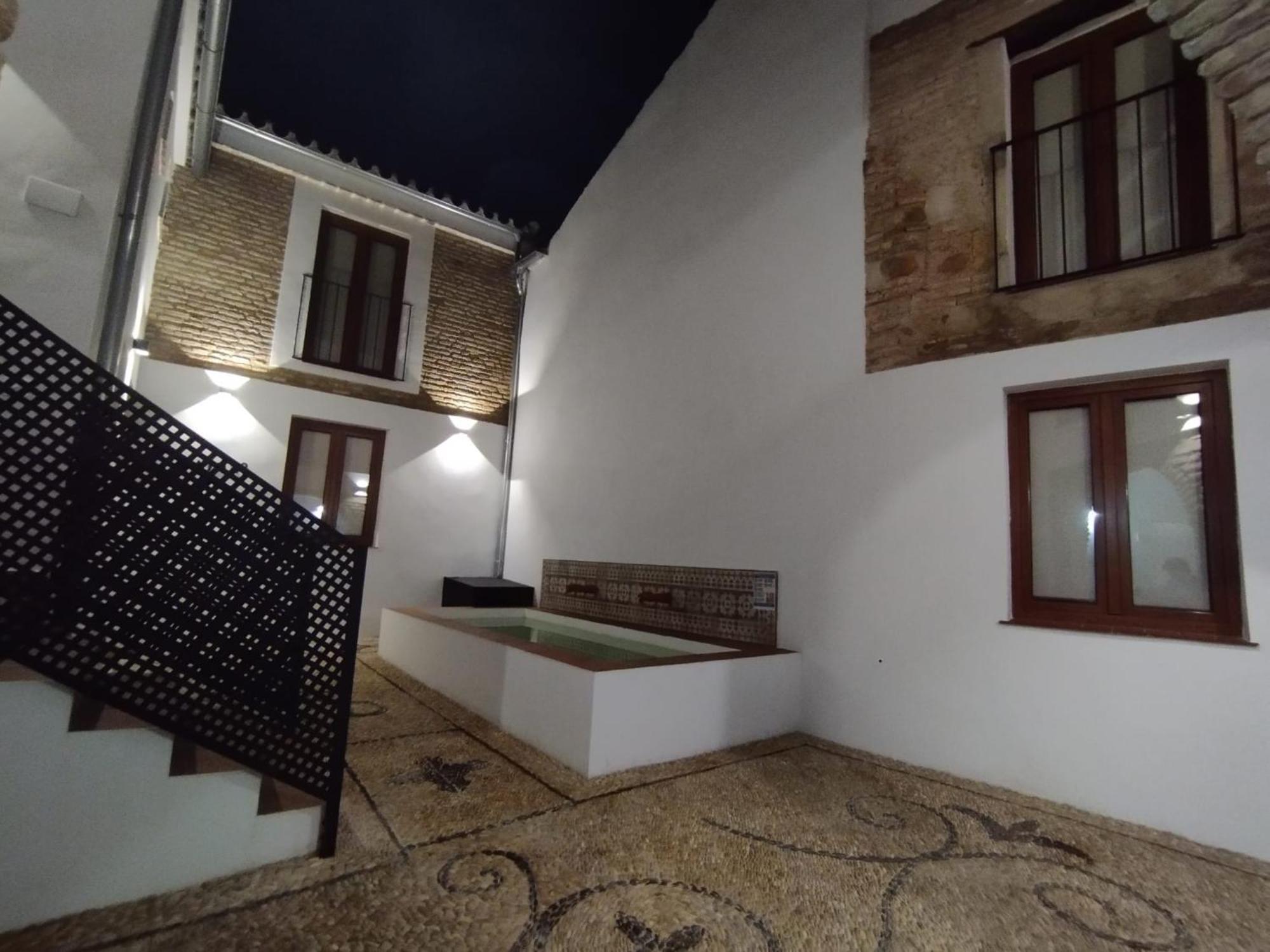 Apartamentos Miguel De Cervantes Centro قرطبة المظهر الخارجي الصورة