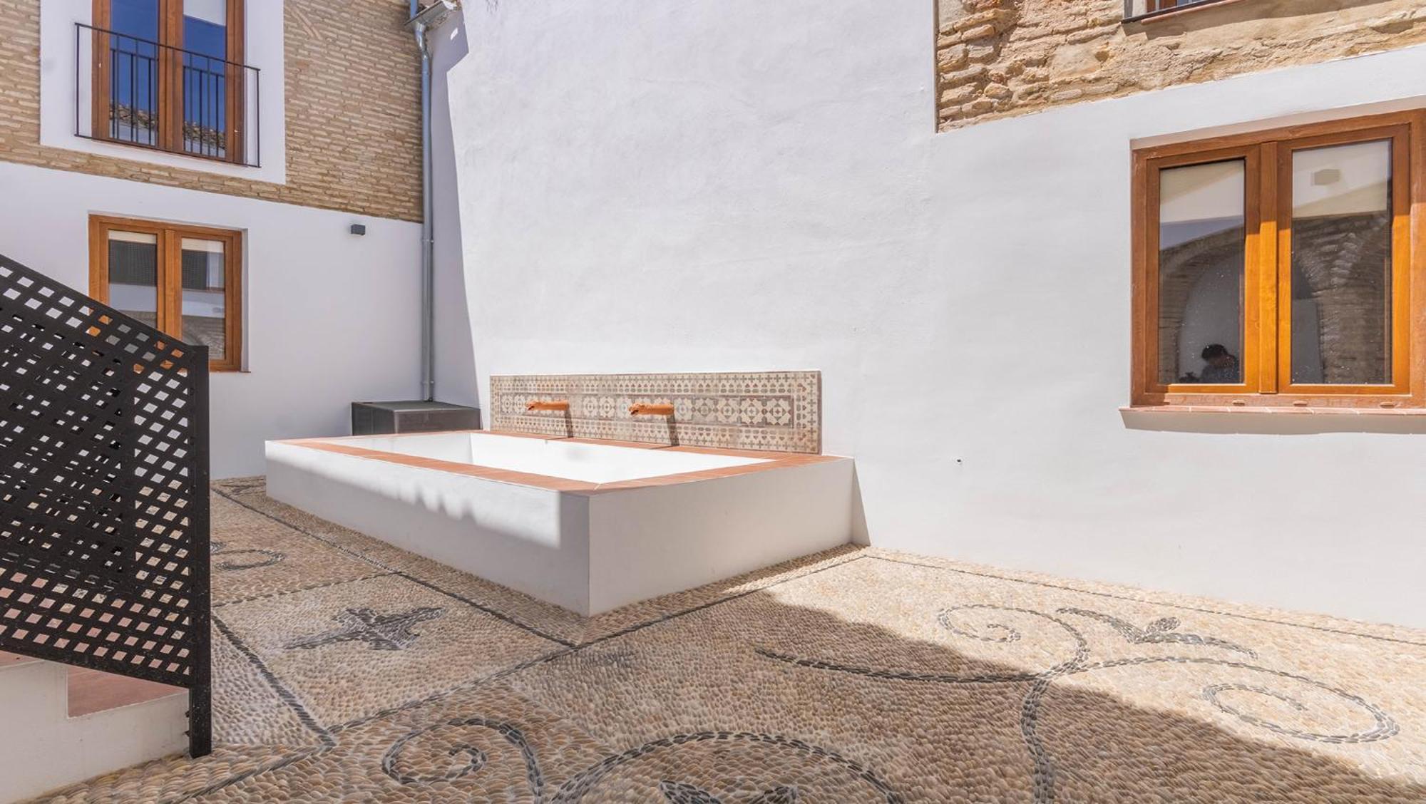 Apartamentos Miguel De Cervantes Centro قرطبة المظهر الخارجي الصورة