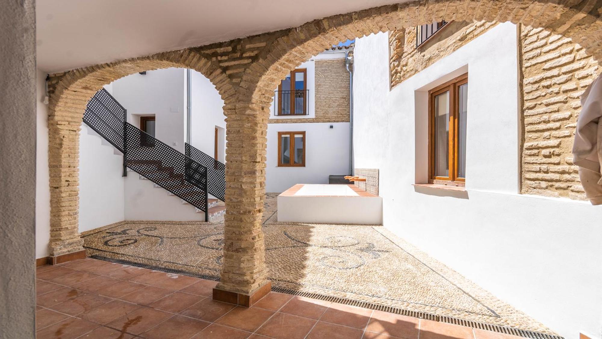 Apartamentos Miguel De Cervantes Centro قرطبة المظهر الخارجي الصورة