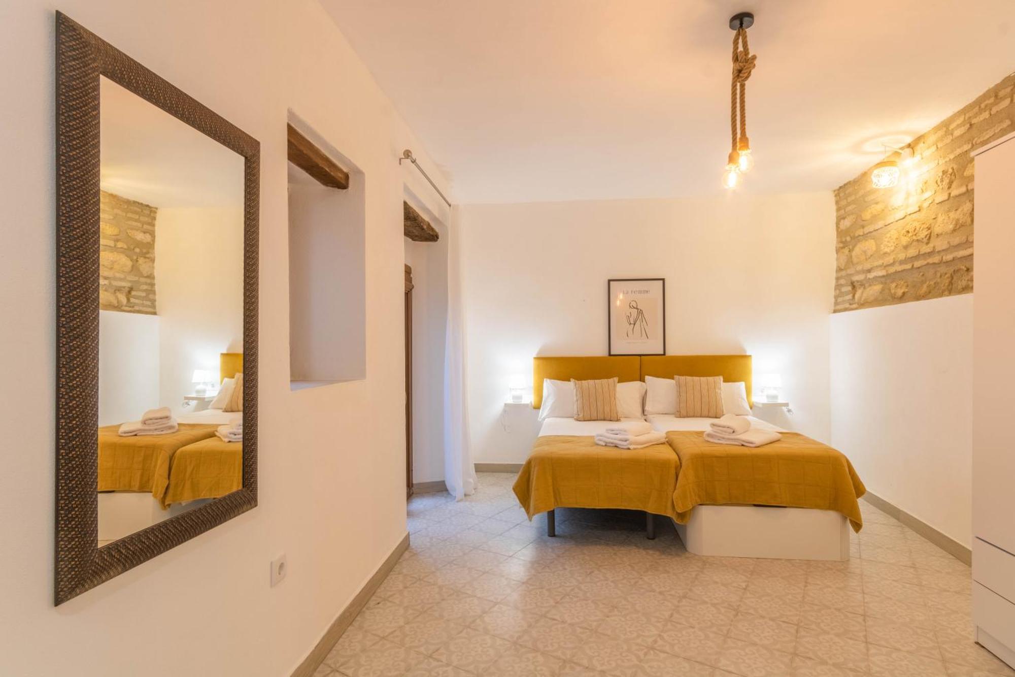 Apartamentos Miguel De Cervantes Centro قرطبة المظهر الخارجي الصورة