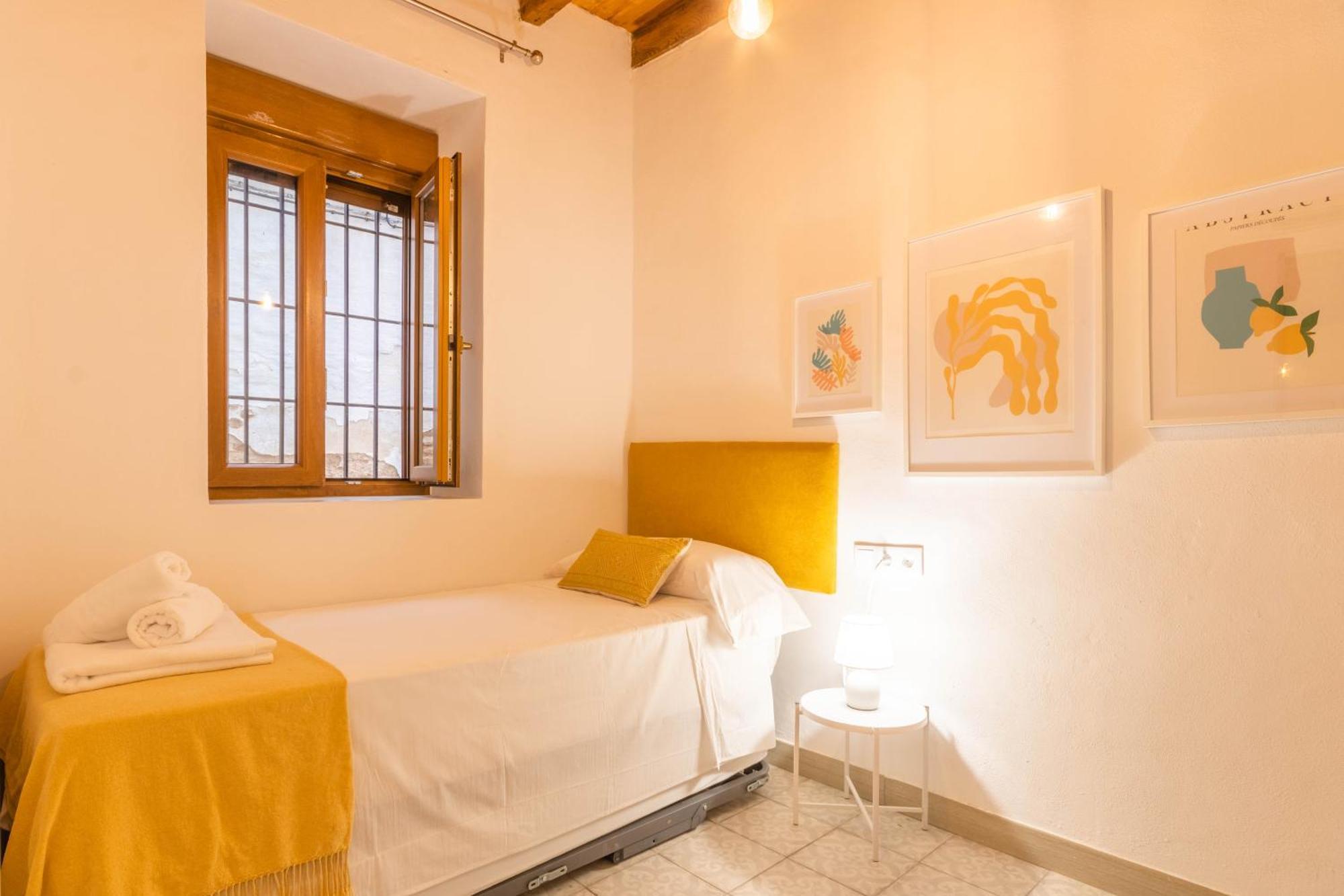 Apartamentos Miguel De Cervantes Centro قرطبة المظهر الخارجي الصورة