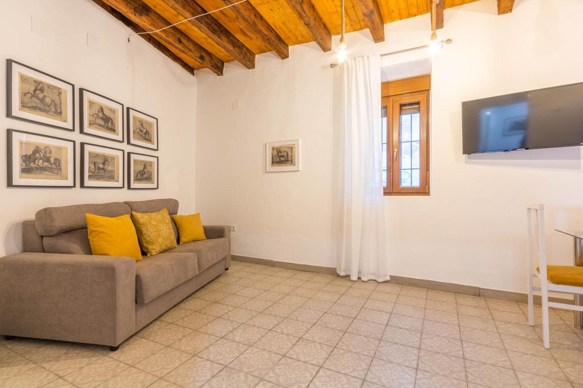 Apartamentos Miguel De Cervantes Centro قرطبة المظهر الخارجي الصورة