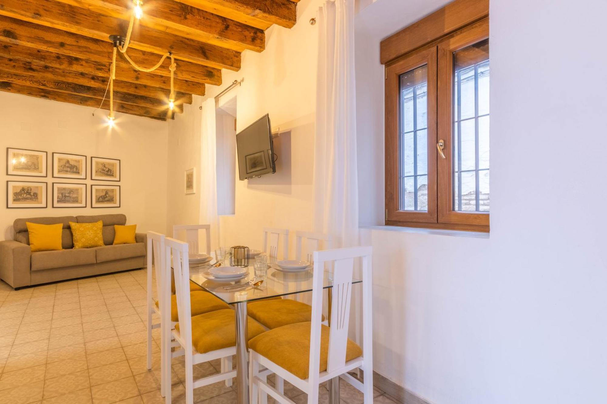 Apartamentos Miguel De Cervantes Centro قرطبة المظهر الخارجي الصورة